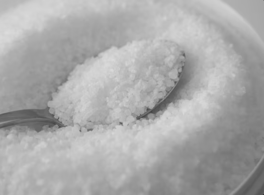 Nitrito de sódio: o que todo comprador precisa conferir no rótulo